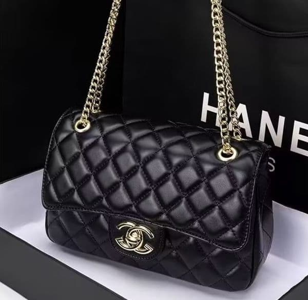 2026 Designer Handbag Shouder Chain Bag Cutch Fap Totes Bags Waet Check Veour Thread C Purse Doube Letters Soid Hasp Waist Square Stripes Women