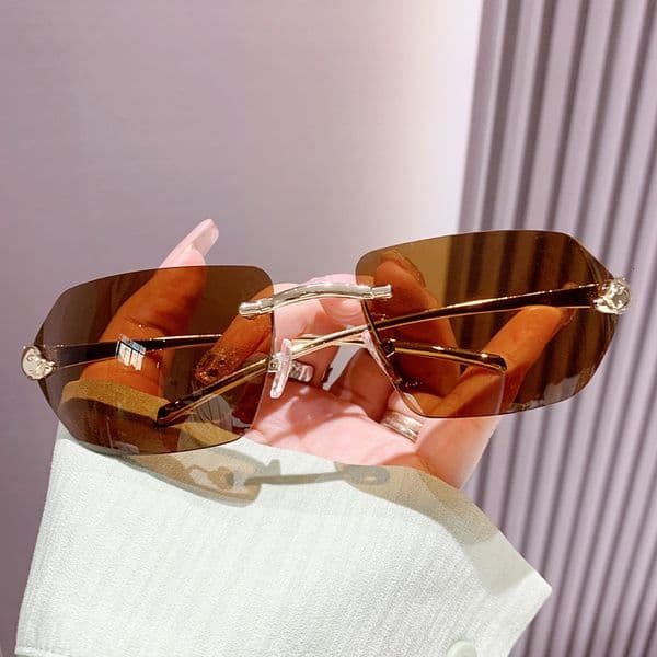 New Designer Metal Leopard Rimless Sunglasses Feature A Side Shield And Are Stylish Luxurious And Retro Suitable For Both Men And Women And Perfect For Beach Use