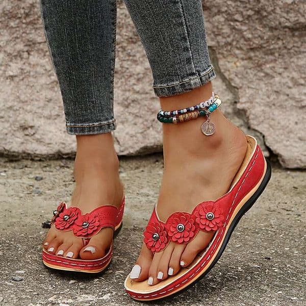 2022 designer sandals slippers Summer New Three-Flower Thick-Soled Toe-Post Beach Flip-Flops Women's Sandals