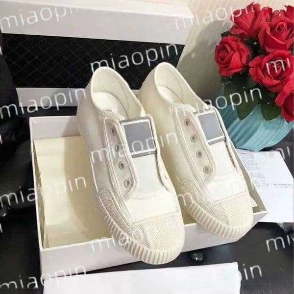 Designer Canvas Shoes Shoelace Candy Color Flat Sneakers Casual Slip-ons Lazy Canvas Shoes