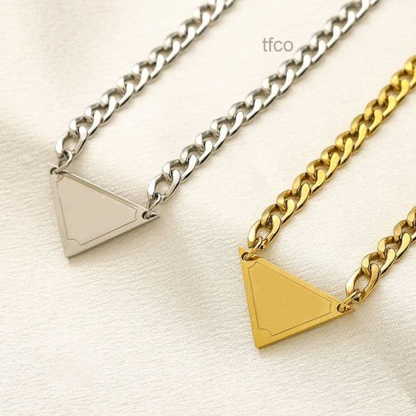 Minimalist Style Pendant Necklace Classic Triangle Necklace Gold Plated High Quality Jewelry Romantic New Style Girl Family Lovce Gift Necklace