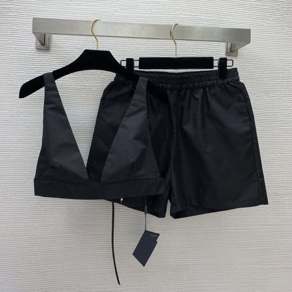 Designer Tracksuits Womens Sports Bra Top and Matching Shorts for Summer Wear Casual Fashionable Two-Piece Outfit Elastic Waist Shorts Bra Set