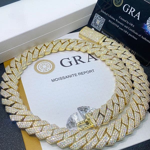 New 20mm silver-set three-row morganite Cuban chain necklace bracelet. Popular in Europe and America. Men's rap singer jewelry.