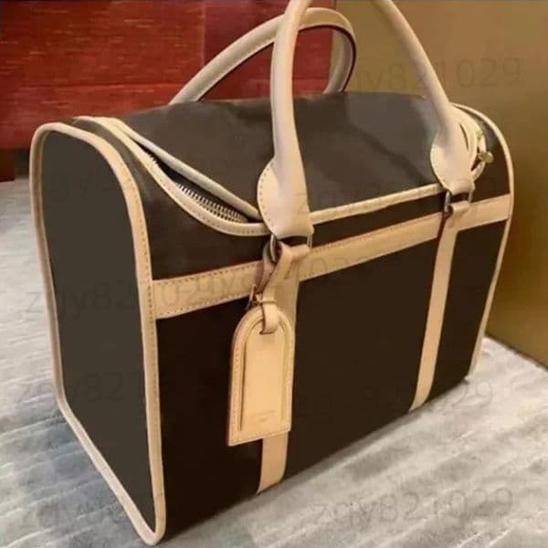 Luxury Pet Carrier Bags Designer Pet Carrier Genuine Leather Pet Outgoing Bag Teddy Aviation Bag Web Window Easy for Breathe 2 sizes Tote bags