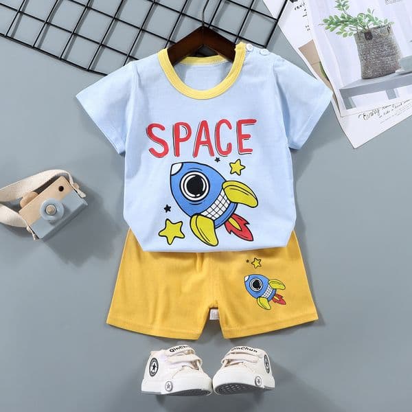 Boys' Comfort Fit Clothing Line Lightweight Yet Robust Material Perfect for Everyday Activities