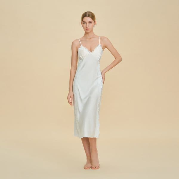 Russian women's nightgown, high-end 2026 spring-summer deep V French elegant lace camisole nightdress