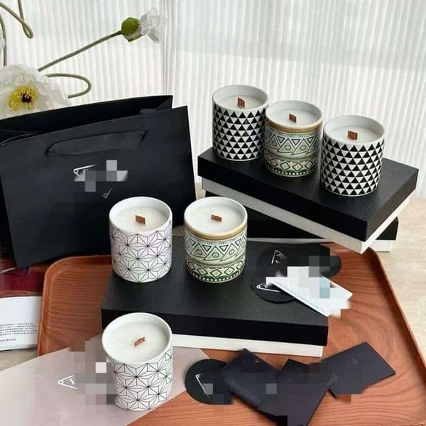 TOP Pujia series scented candles come in a set of 2 and are perfect for gifting or personal use