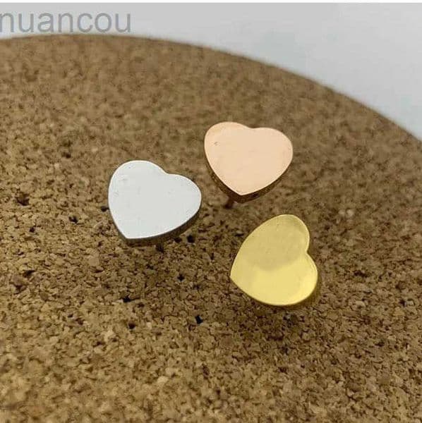 Designer Womens Luxury Heart Love Stud Earrings for women Classic Style Women Lover Studs Titanium Steel Earings Printed Wedding Party Gifts necklace