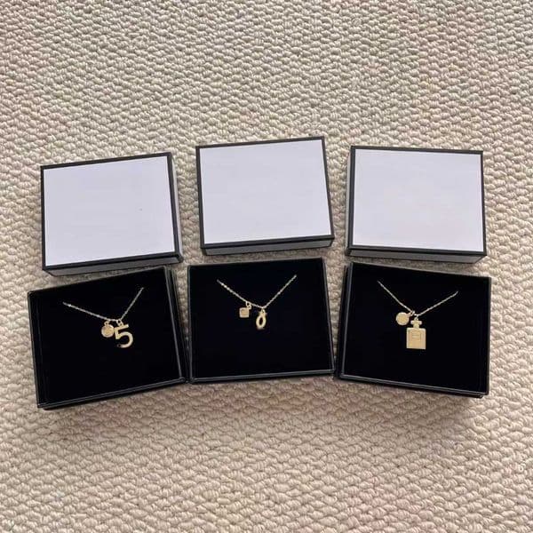Top Brand GWP Vip gift 3 Styles Gold Plated Pendant Necklaces Fashion CC Style No.5 Perfume Bottle Charm Necklaces Elegant Clavicle Chain Jewelry