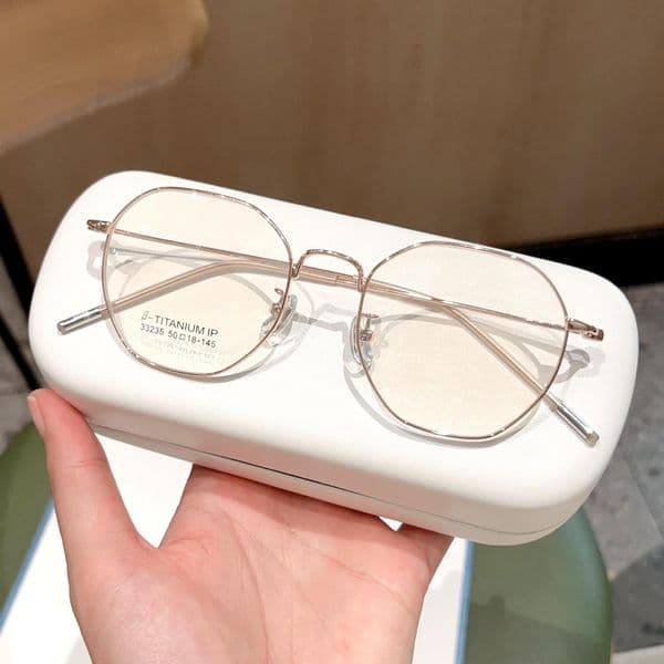 Bestseller New Stylish And Artistic Retro Polygonal Small Frame Metal Eyeglass Frames Women, With A High-End, Natural Look, Suitable For Prescription Lenses Ddmysat