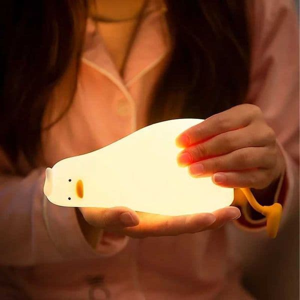 Lying Flat Silicone Duck Night Light Rechargeable Lamp Desktop Ornament Cute Soft Lamps Bedroom Decor Childrens Birthday Gift H260428