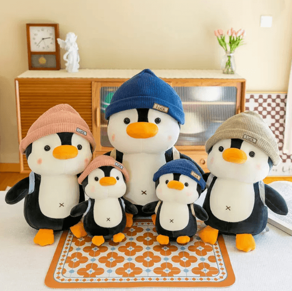 Cute Travel Penguin Plush Toy, Mini Portable Stuffed Penguin Doll, Soft Fluffy Cartoon Animal Plush Ornament Gift for Kids
