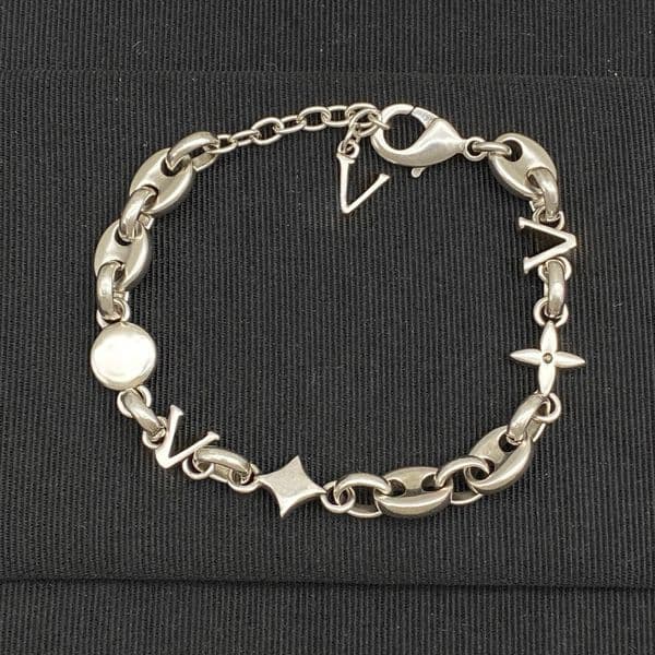 2026 new fashion L brand V bracelet Mirror quality Designer women Stainless Steel 18K Gold Plated Gold and silver charm bracelets without box