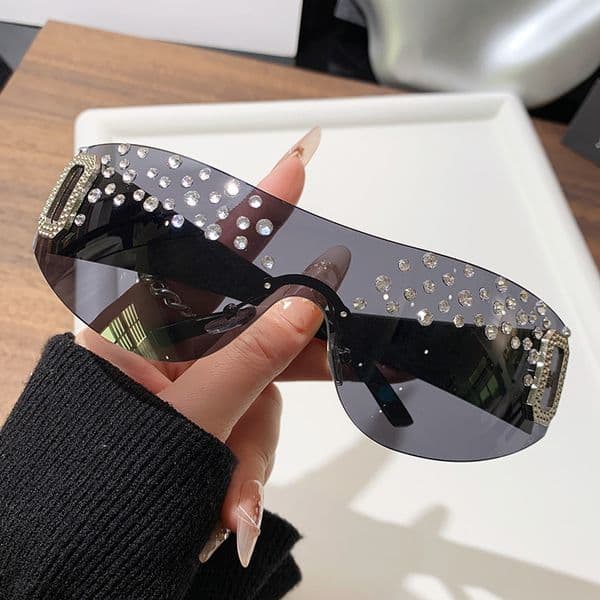 New Fashion One-piece Surround Frame Millennial Hot Girl Female Internet Celebrity Same Style Diamond-studded Sunglasses