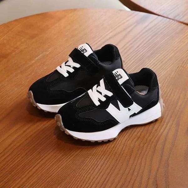 2026 New Childrens Sneakers Boy Lightweight Versatile Tennis for Girls Fashion Causal Kids School Running Basketball Shoes Hot 25H1219
