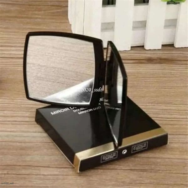 Folding Mirror Women's Fashion Designer Black Portable Makeup Mirror Smooth Double sided Makeup Mirror Travel Makeup Tool