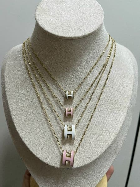 Designer H Letter Aijia Matching Simple Fashion Oval Shaped With Label Oil Drop Titanium Steel Non-Fading Collarbone Chain Necklace Internet Celebrity Same Style