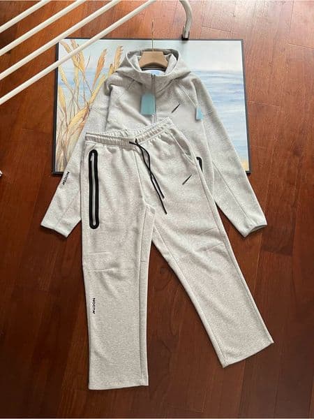 Highest quality Ergonomic Unisex Set Suits Sport: Comfortable Sports Clothing with Enhanced Durability Set SuitS