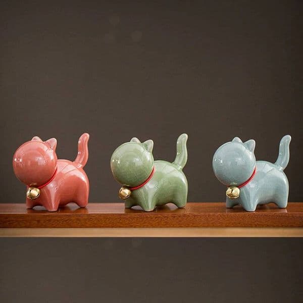 Bestseller Adorable Kitten Miniature Figurine Ceramic Ornament with Bell Micro Landscape Desktop Decor For Cat Lovers ddmytues