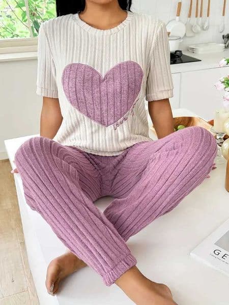 Autumn Winter Two-Piece Pajamas Set for Women Sleepwear Heart Print Round Neck Short Sleeve Long Pants Home Wear L260525