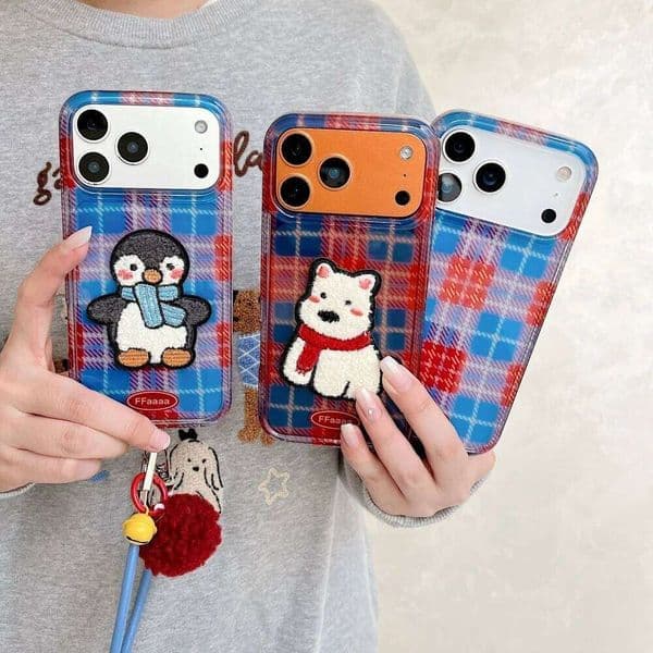 Cute retro plaid embroidered penguin puppy phone case, suitable for iPhone14/15/16/17 Pro Max,INS new shockproof protective case