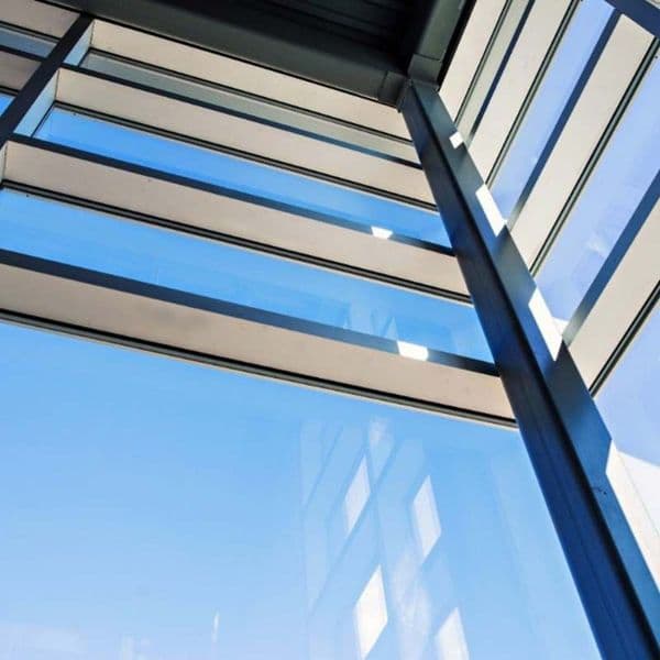 Deep processing of raw glass, grinding edges, irregular silk screen printing, ultra white transparent tempered glass