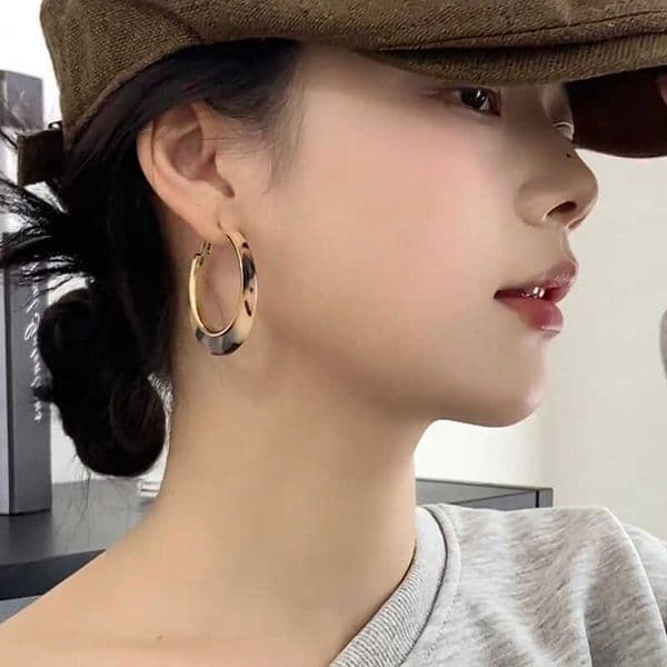 Unique leopard print cool stylish acrylic exaggerated hoop earrings, 2026 new model for trendy women, European and American fashion