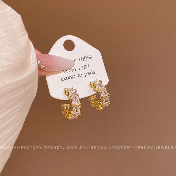 Designer Jewelry Luxury Jewelry 925 Silver Needle Super Shiny Zircon C-Shaped For Women, Light Luxury, Elegant, High-End Feel, Fashionable And Versatile New Earrings
