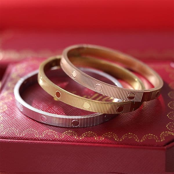 Luxury Brand Bracelet With New Vertical Stripes Classic Charm Fashionable Jewelry High-Quality 18K Gold Womens Designer Jewelry With Box