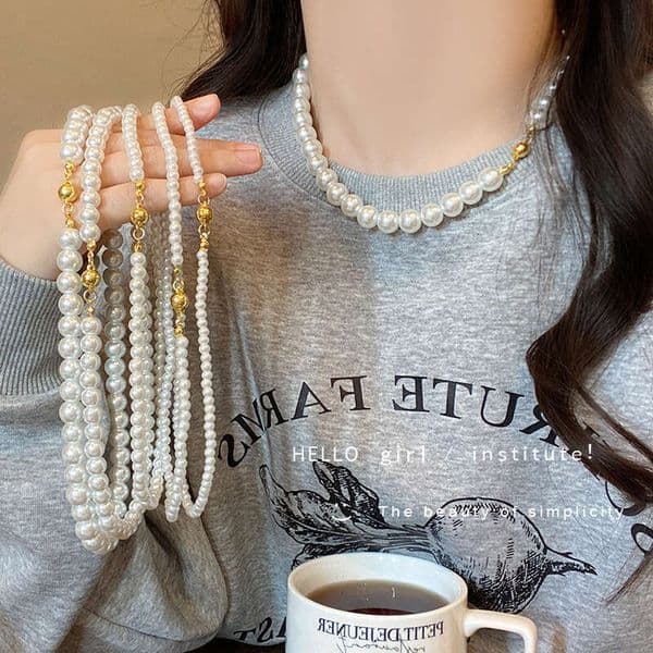 Designer Jewelry Luxury Jewelry French-Style Pearl Necklace For Women, Vintage Light Luxury Niche Design, Beaded Collarbone Chain, Trend