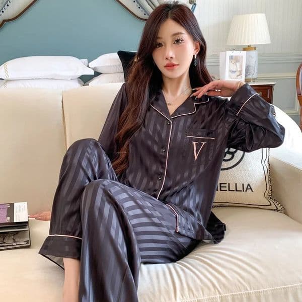 Womens Ice Silk Pajama Set Long Sleeve Long Pants Lightweight Sleepwear for Spring And Autumn Comfortable Homewear Pj Set 260604