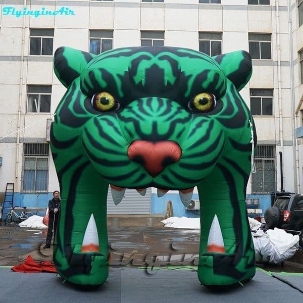 Free delivery 4mWx3mLx4mH (13.2x10x13.2ft) Decorative Show Artificial Tiger Entrance Inflatable Tiger Arch Tunnel