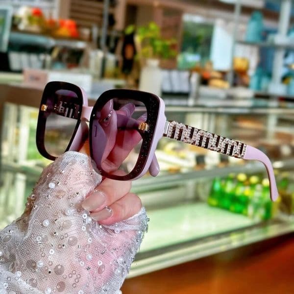 2025 New Trendy Polarized for Women Fashion Rhinestone Large Frame Sunglasses UV Protection Strong Light Trend