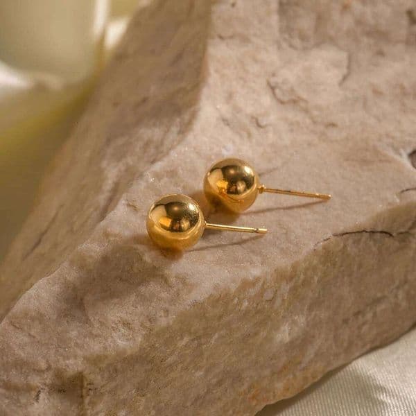 Uworld Minimalist 18k Gold Plated 316 Stainless Steel Round Ball Beads Stud Earrings Waterproof Daily Jewelry Women inoxydable