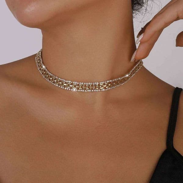 Unique Geometric Rhinestones Square Chain Necklace for Women Vintage Crystal Hollow Out Clavicle Link Aesthetic Neck Jewelry New