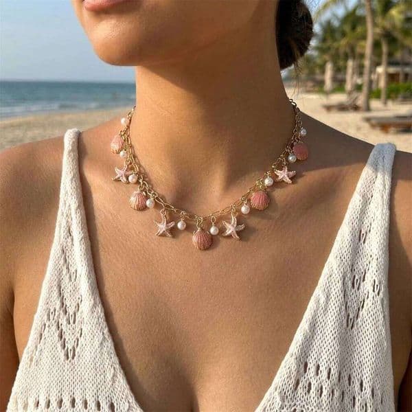 Boho Starfish Scallop Conch Pendant Necklace for Women Elegant Shell Pearl Tassel Metal Chain Choker Summer Beach Party Jewelry