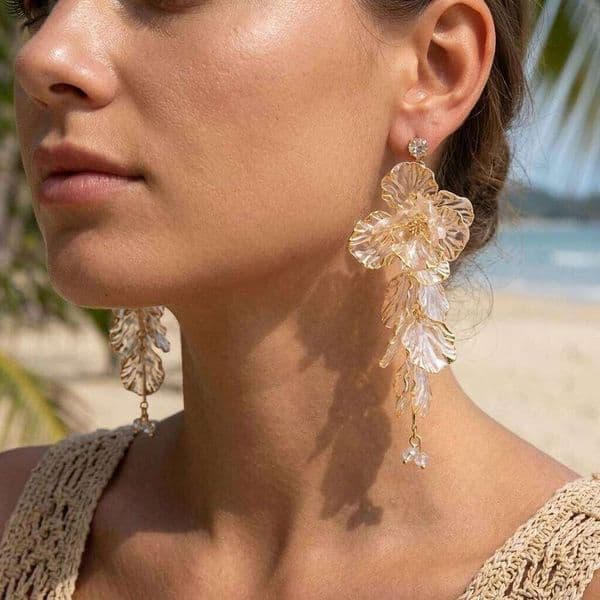 Elegant Acrylic Resin Flower Petal Drop Earrings for Women 3D Clear Floral Long Tassel Hanging Earring Wedding Party Jewelry