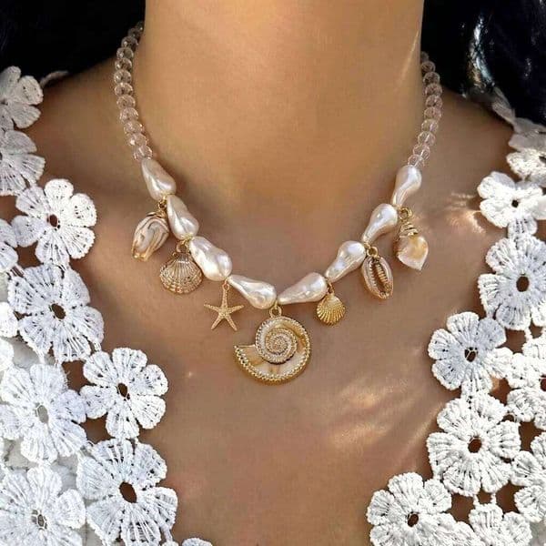 Bohemian Imitation Pearl Chain for Women Ocean Style Starfish Shell Seahorse Conch Pendant Necklace Party Jewelry