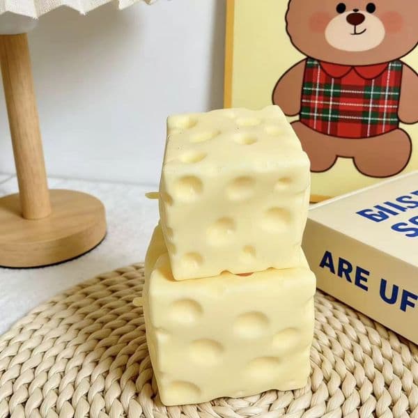 7cm ultra-thin cheese flour ball with coconut flour filling, kneading, and pressure relief toy-hn