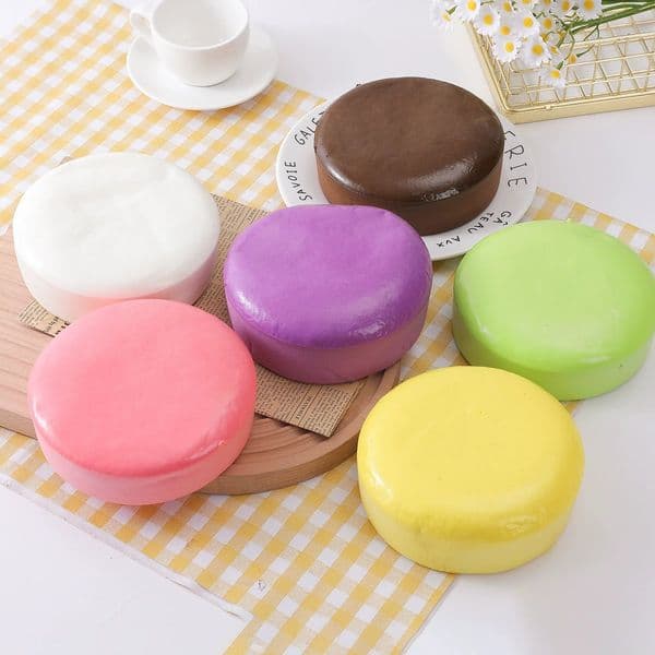 Circular cake simulation with slow decompression and rebound