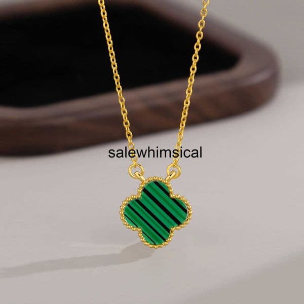 Designer Necklace Lucky Four-Leaf Clover Necklace for Women Korean and Japanese Style 2025 New Fashion Classic Versatile Clavicle Chain Gift for Girlfriend GME4