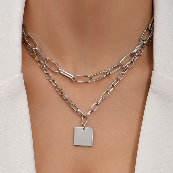 trendy jewelry: Exaggerated thick with square pendant, double-layer necklace, simple metal collarbone chain for women