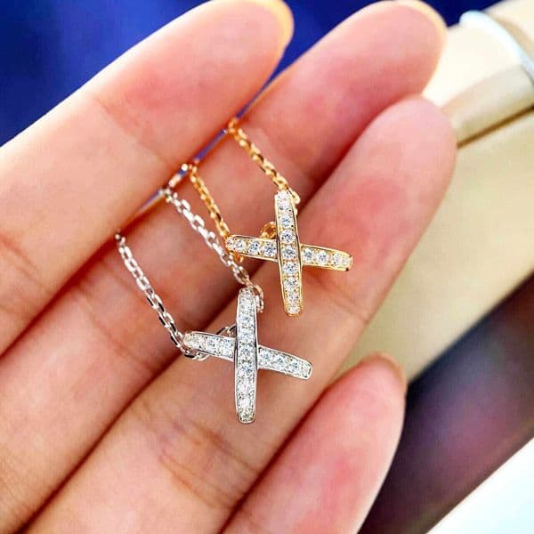 Pendant Necklaces Full Diamond Cross Necklace Womens 925 Sterling Silver Hollow 18K Rose Gold Premium Light Luxury Fashion X Pendant Clavicle Chain