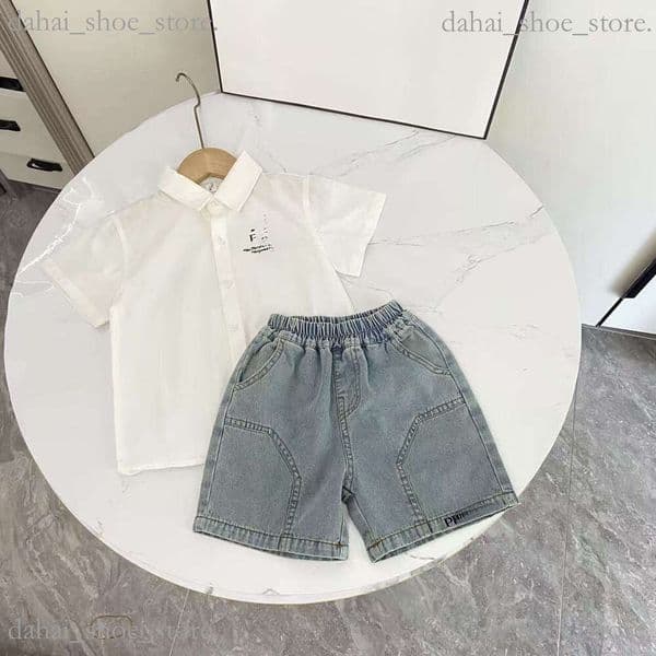New 2026 Kids Clothing New Stylish Toddler Shirt And Jeans Twopiece Childrens Summer Outfit Boys Short Sleeve Set Correct Style