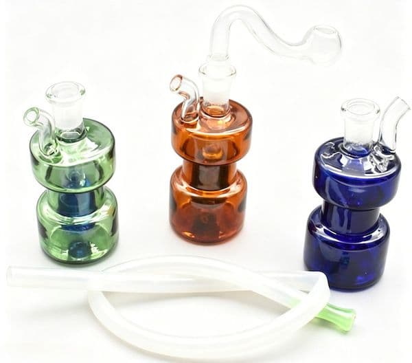 Wholesale Small Colorful Water Bubbler Pipes Portable Mini Glass Oil Burner Bongs with 10mm Male Smoking Hand Pipe Hookahs and silicone hose