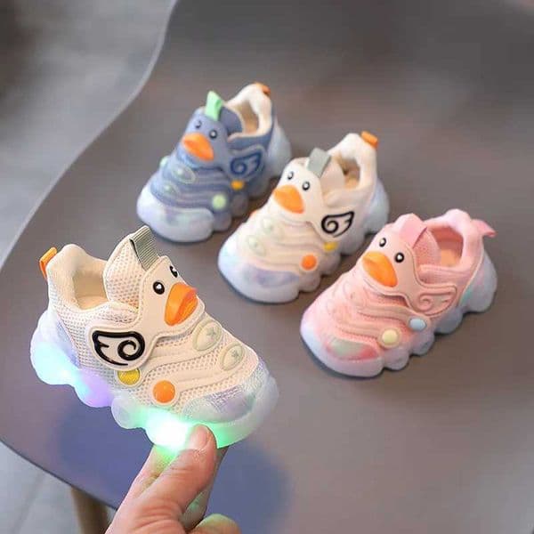 Athletic Outdoor Childrens Led casual cute cartoon duck sports childrens luminous tennis shoes boys and girls WX5.22455 XJ260122