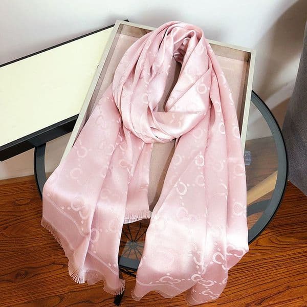 Designer Women Cashmere Scarf Classic Full Letter scarf Soft Smooth Warm Wraps With Tag Autumn Winter Long Shawl Quality Gift Pink Silk feeling