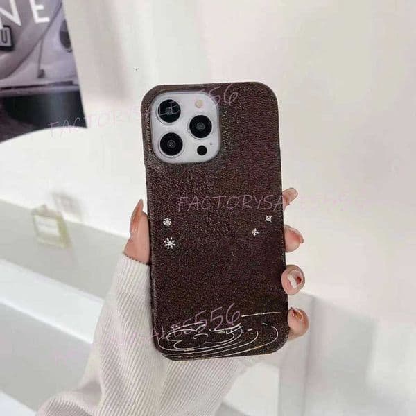 Luxury Leather Designer Phone Case for iPhone 16 Pro Max 15 14 13 12 Promax 16Plus Fashion Lens Bump Hardwares protective Back Cover