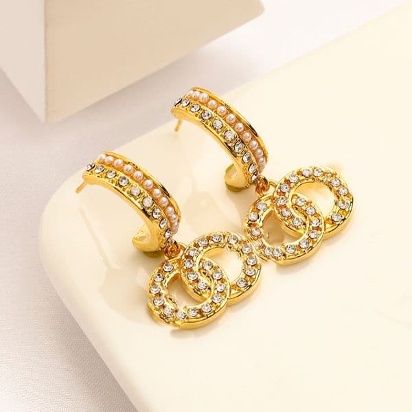 20style Designer Earring Brand Letter Stud Earrings Gold Plated Diamond Pearl Earrings Jewlery Women Wedding Party Gift