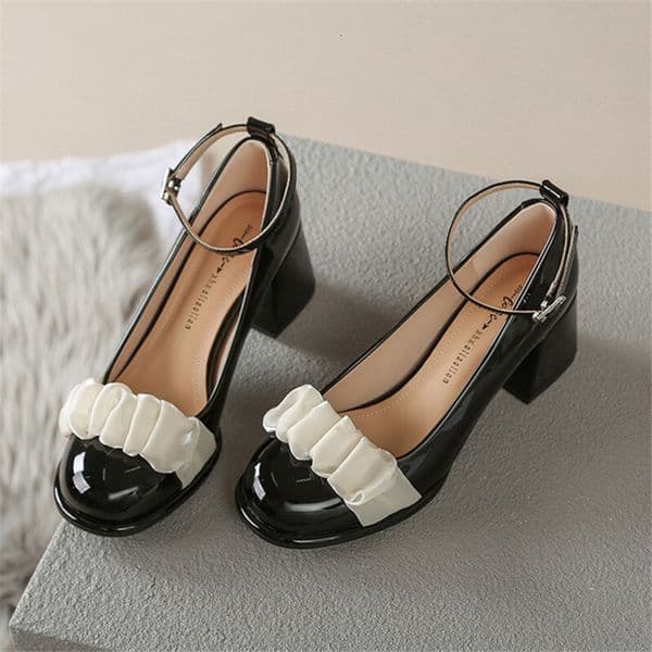 Single shoe women 2023 new thick high heels fairy shallow mouth small leather gentle Mary Jane shoes women's French style